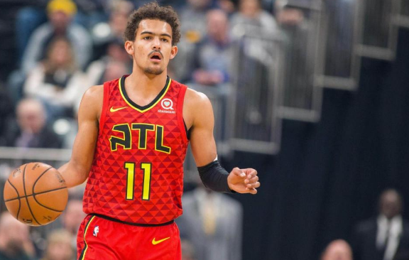 边后卫内收 边后卫内收